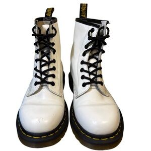Dr Martens 1460 White Leather Combat Boots Women’s 7 | Iconic 8-Eye Style